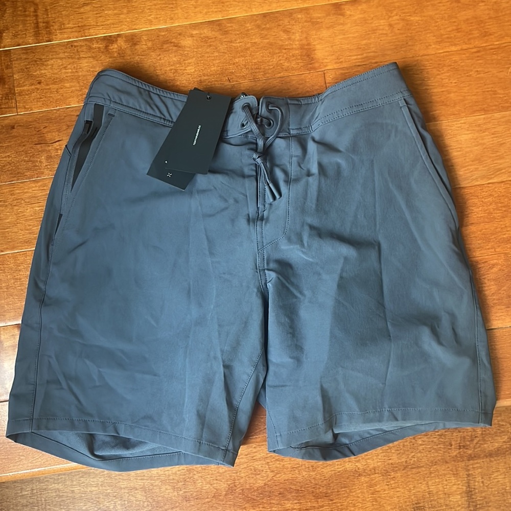 NWT Ten Thousand Iron Foundation Short (Liner) 7" Size Small